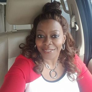 Meet your Posher, Carolyn